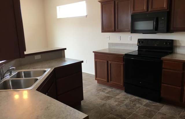 Hayden home in SW Redmond! photos photos