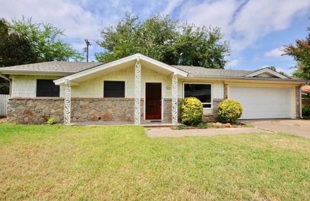 FOR LEASE! Nice Remodeled - 3 BR – 2 BA – 2 Car Garage + Sunroom - Brick Home in Great Area of Weatherford. photos photos
