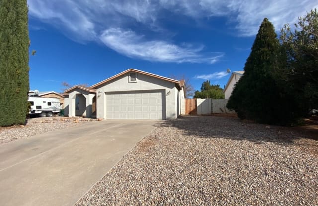 104 Arrowhead Dr - 104 Arrowhead Dr, Huachuca City, AZ 85616