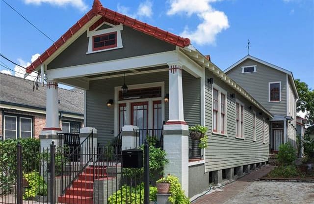 925 RACE Street - 925 Race Street, New Orleans, LA 70130