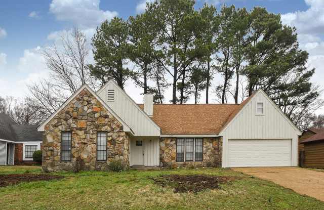 Great updated 4 bed, 2 bath home northeast of Memphis near Covington Pike. photos photos