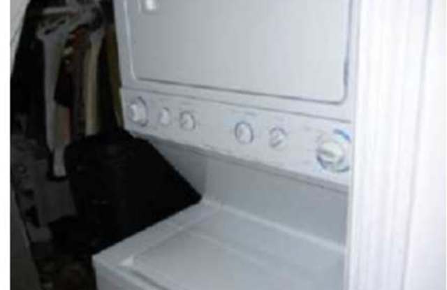 spacious 3 bed in the heart of fenway Gallery 4