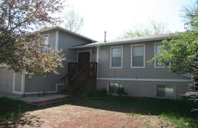 Lovely 4 bedroom home in Northeast Colorado Springs! photos photos Lovely 4 bedroom home in Northeast Colorado Springs! photos photos