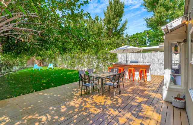 7713 Oakdale Ave photos photos