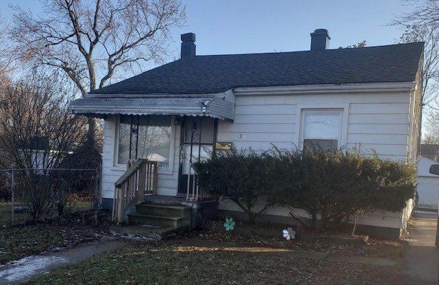 30 E Sheffield - 30 East Sheffield Avenue, Pontiac, MI 48340