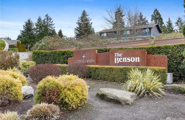 Top-Floor Corner Unit with Stunning Views in Renton — A Commuter’s Dream! Gallery 1