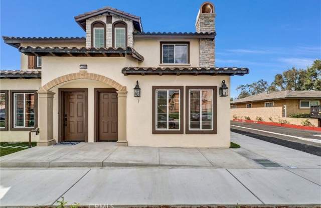 16385 Valencia Avenue photos photos