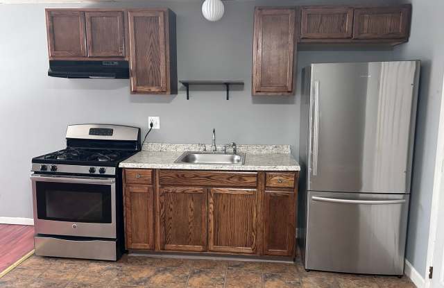 5 Crescent St, Ansonia - 5 Crescent Street, Ansonia, CT 06401