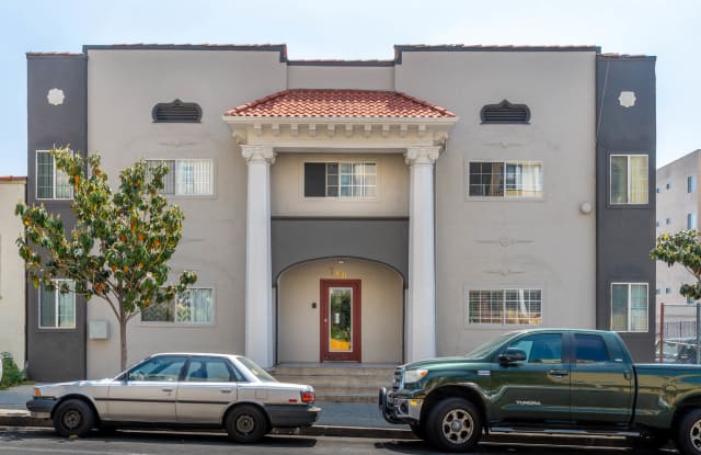 740 S. Carondelet photos photos