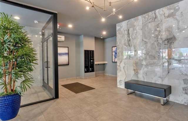 6890 Peachtree Dunwoody Road Gallery 4