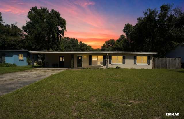 Charming 3BR/ 2BA House in Maitland Gallery 1