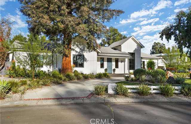 11121 Valley Spring Lane Gallery 1