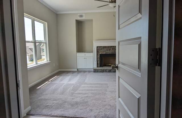 313 Melody Ln Gallery 2