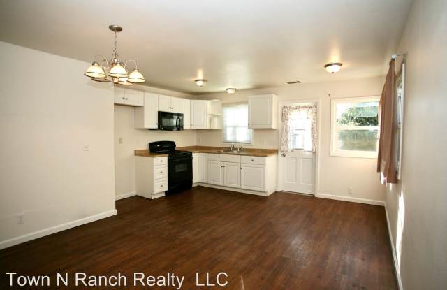 10333 Campo Rd Gallery 2
