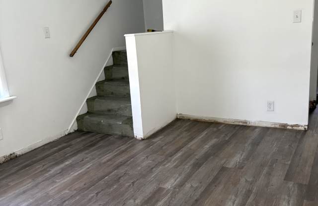 906 East 17th Avenue photos photos