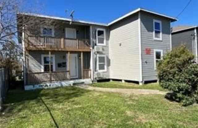 1513 10th Street unit: 3 photos photos