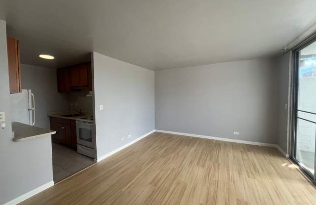 Moilili 1 Bed/1Bath/1 Assigned Parking Gallery 4
