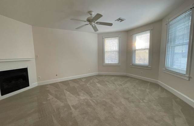 241 S BRYN MAWR AVENUE Gallery 4