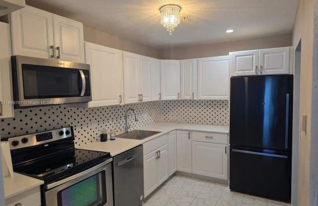 20505 E Country Club Dr photos photos