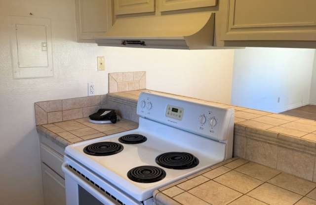 2+1 Townhome on East side of Simi Valley Gallery 4