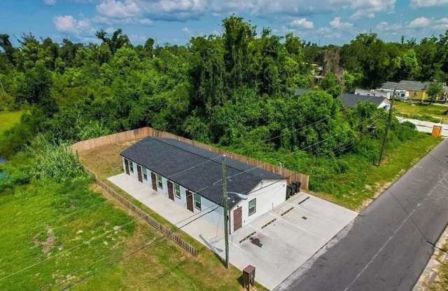 143 Claire Ave N unit 103 photos photos