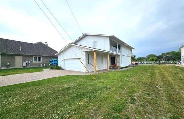 38025 Huron Pointe Drive photos photos