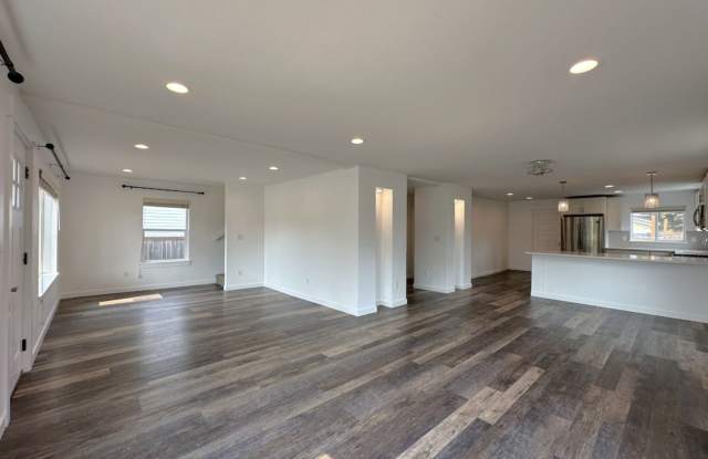 Modern Makeover featuring 4 Bed, 2.5 Bath and a move in special! photos photos Modern Makeover featuring 4 Bed, 2.5 Bath and a move in special! photos photos
