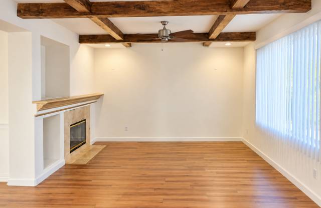 27705 Thalia Lane Gallery 4