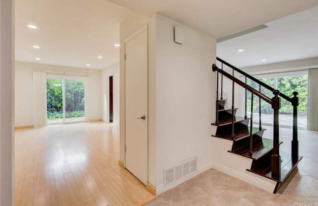 28727 King Arthur Court Gallery 4