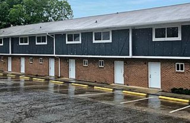 3207 Washington Rd Apt 18 - 3207 Washington Rd, East Point, GA 30344