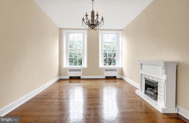 709 PINE STREET - 709 Pine Street, Philadelphia, PA 19106