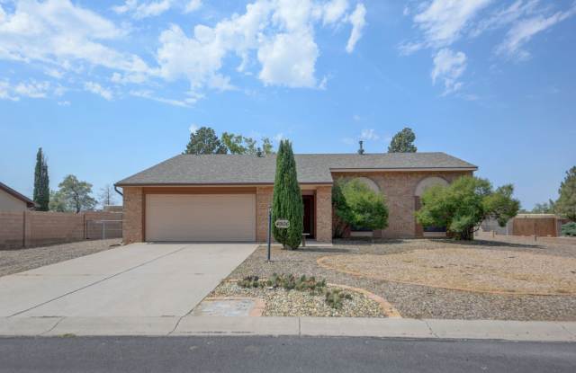Amazing Three Bedroom in Heart of Rio Rancho! photos photos