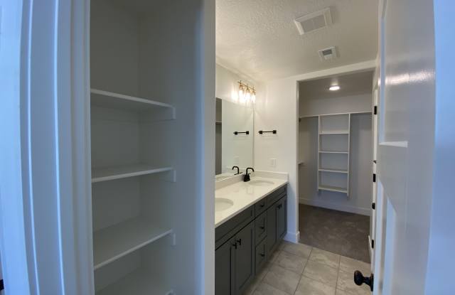 1995 N 3930 W Gallery 4