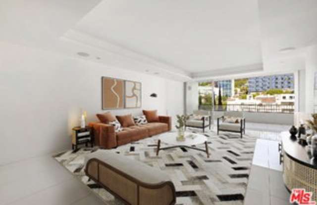 1100 Alta Loma Road Gallery 2