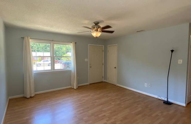 3542 Forestdale Ave Gallery 4