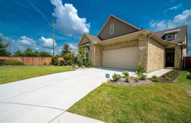 17803 Olde Oaks Estate Court Gallery 2