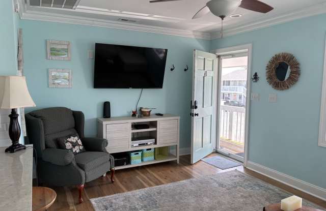Canal Front Condo in Atlantic Beach! Gallery 4