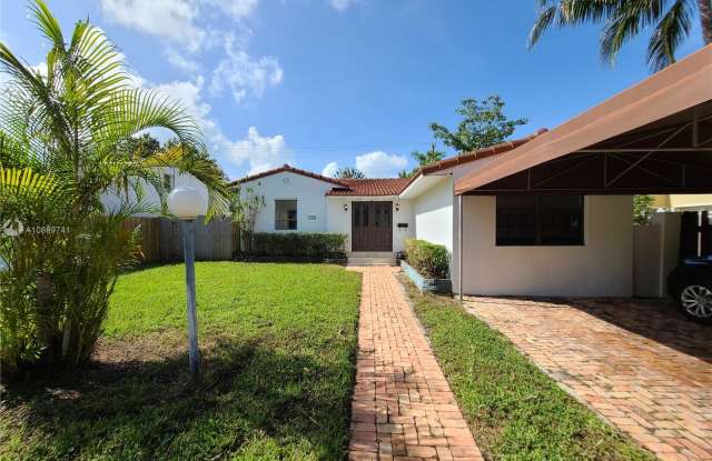 1180 Biarritz Dr - 1180 Biarritz Drive, Miami Beach, FL 33141