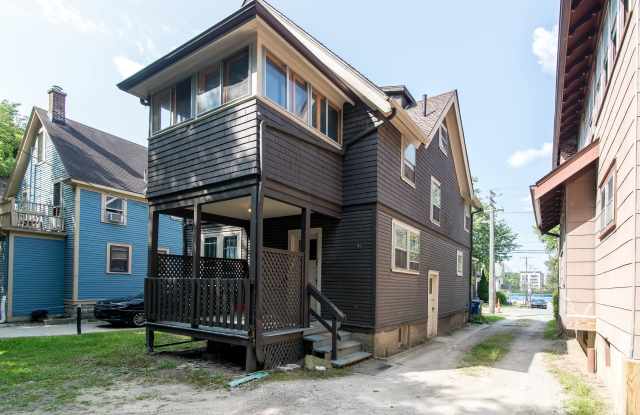 701 S. Division Gallery 4