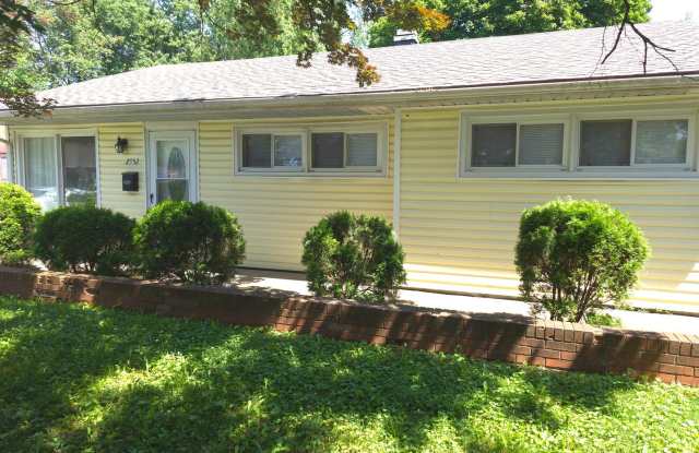 Churchill remodeled 3 bedroom home with garage photos photos