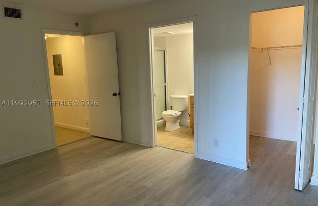 7670 Westwood Dr Gallery 4