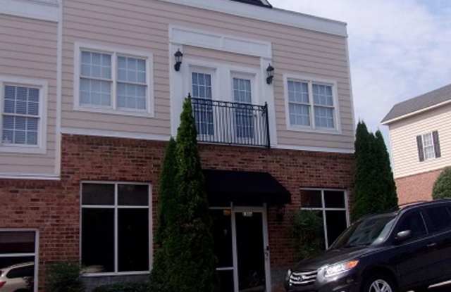Upper Level Apartment in Wyndhurst photos photos