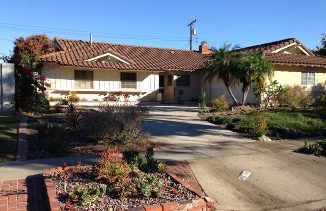 Large: 4 Bedroom 2.5 Bath Home photos photos Large: 4 Bedroom 2.5 Bath Home photos photos