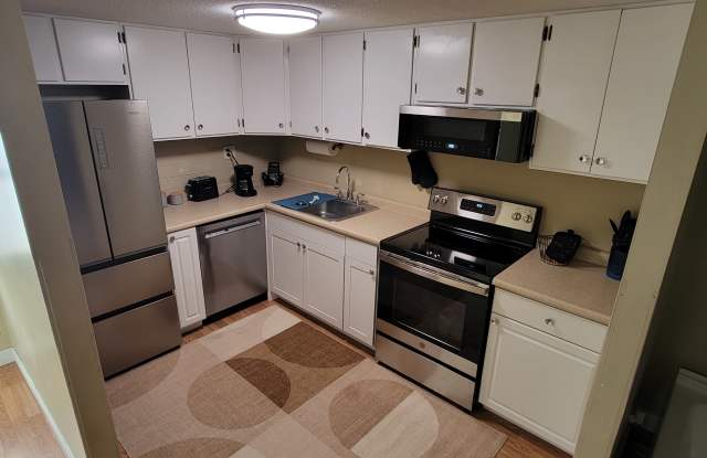 2106 Kanawha Boulevard East Gallery 3