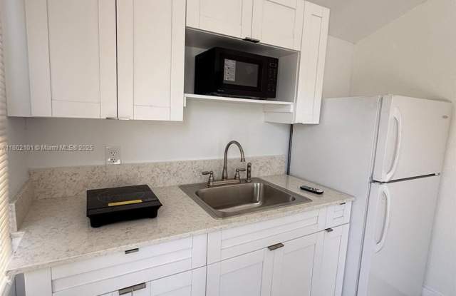 2460 NW 61st St photos photos