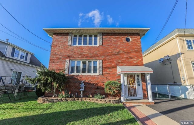 337 Outwater Lane - 337 Outwater Lane, Bergen County, NJ 07663
