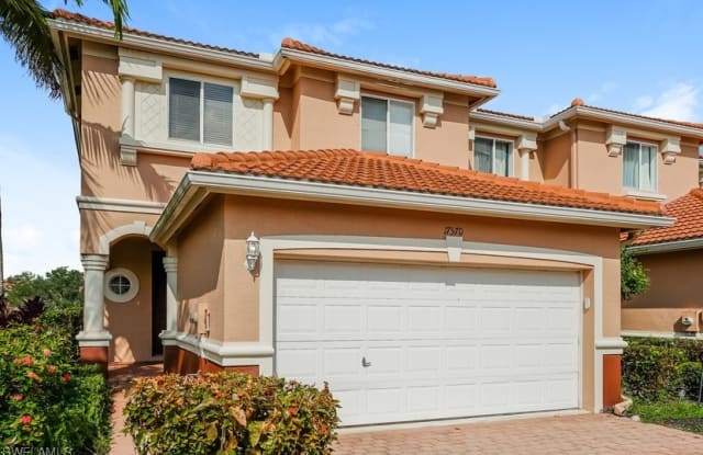 17570 Cherry Ridge Lane - 17570 Cherry Ridge Lane, Three Oaks, FL 33967