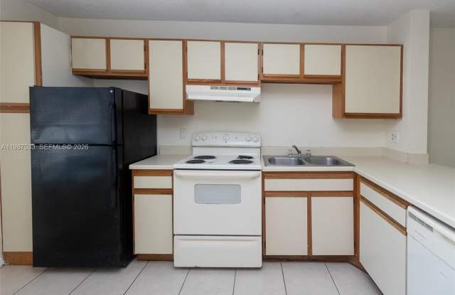 2157 SW 80th Ter - 2157 Southwest 80th Terrace, Miramar, FL 33025