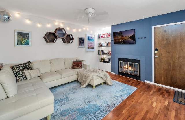 4666 Mission Ave photos photos