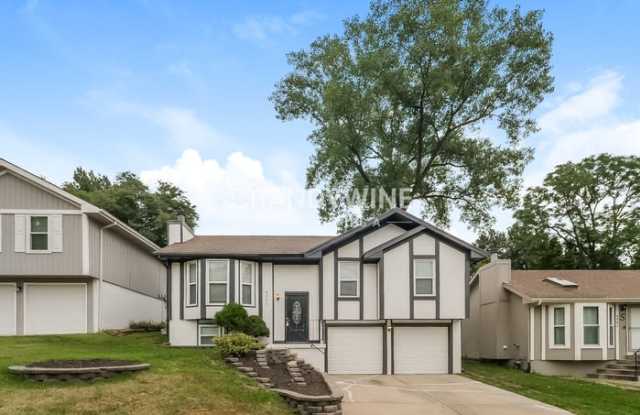 4905 North White Avenue photos photos